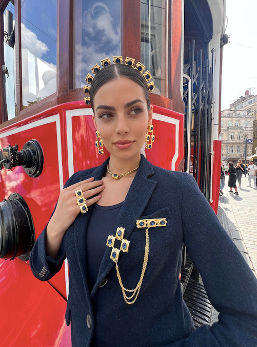 Helen Broş