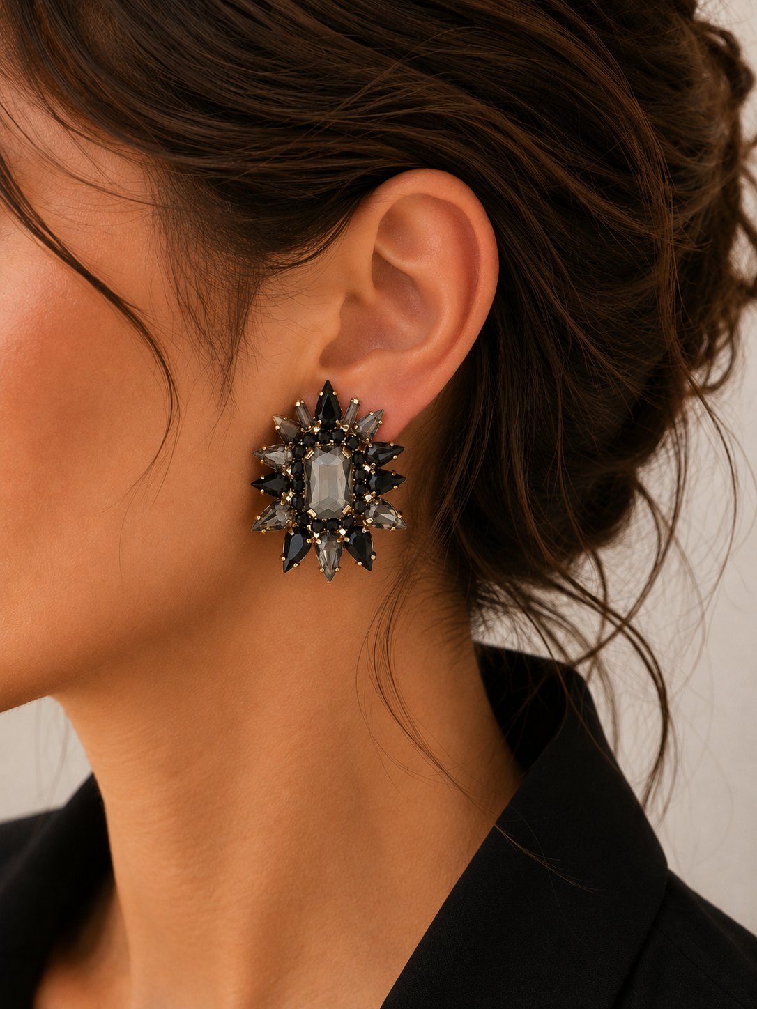 Çiçek Motif Kristal Küpe